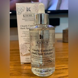 Kiehl’s Clearly Corrective Dark Spot Solution - limited edition package